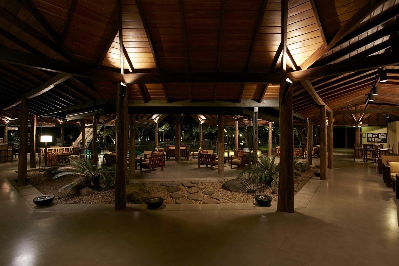 Hotel Сигирия Екстериор снимка The interior of the resort