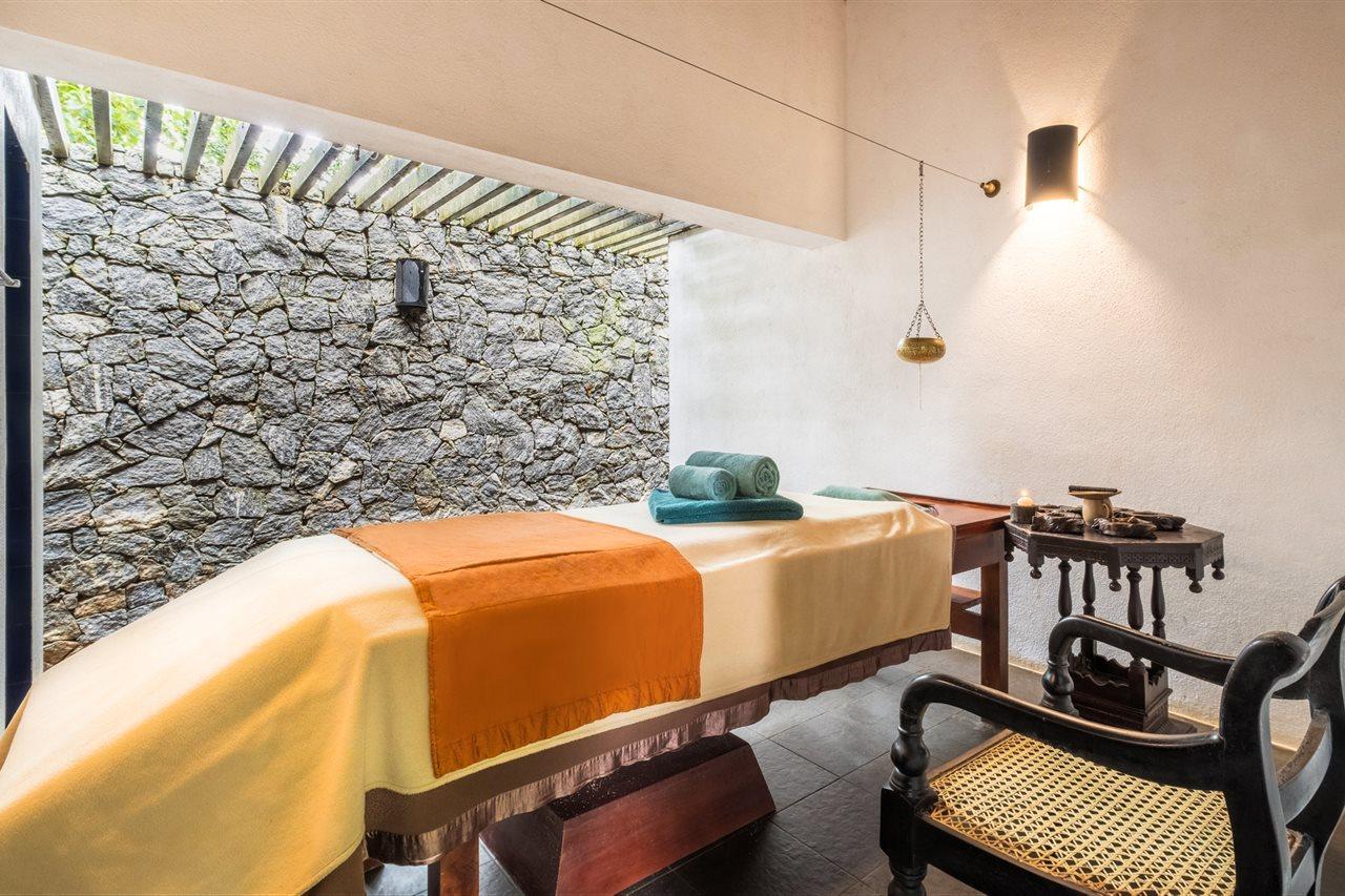 Hotel Сигирия Екстериор снимка Ayurvedic spa in Sri Lanka