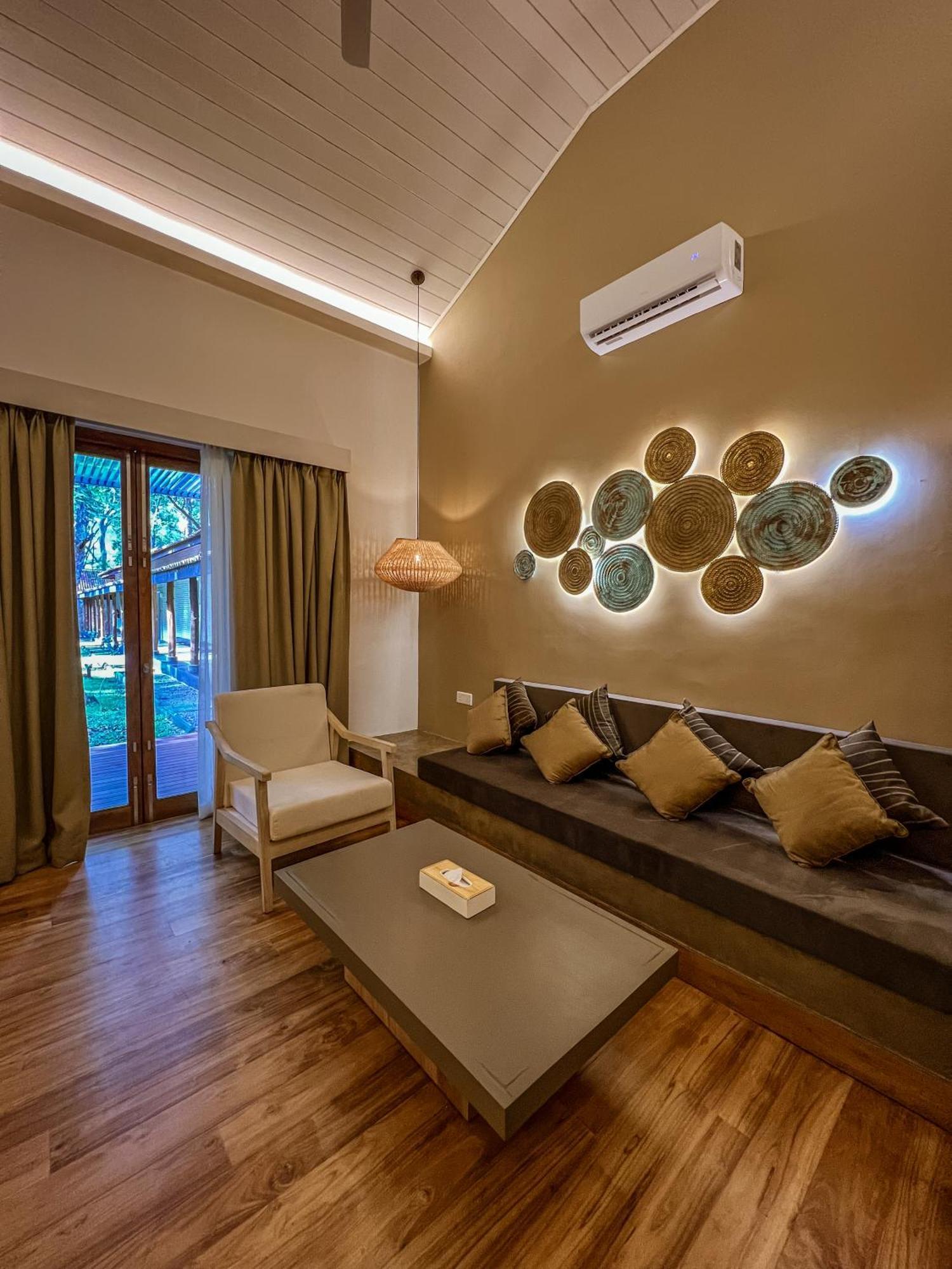 Hotel Сигирия Екстериор снимка A living room at the resort